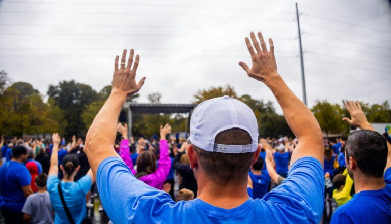 3 Ways Custom Jerseys Elevate Group Events & Boost Unity